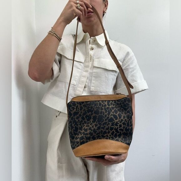 Vintage 90’s Anne Klein Leopard Print Shoulder Bag Brown Leather Canvas Combo - Picture 3 of 16